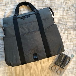 12 Little Diaper Bag and stroller clips